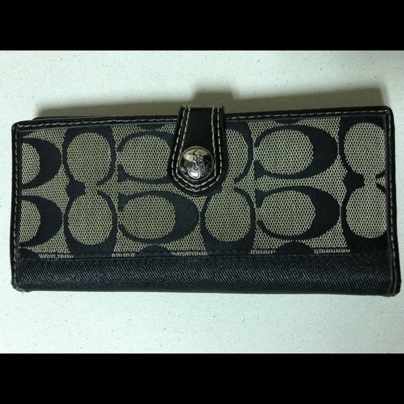 Authentic leather Coach Wallet - Picture 5 of 5